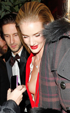 Rosie Huntington-Whiteley, Nip Slip Rosie Huntington-Whiteley, Nip Slip